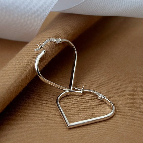 Sterling Silver Heart Hoop Earrings Stamped 925 Silver Minimalist Hinged… - Picture 2 of 3